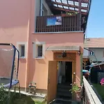 Casa vacanze Rodinny Puldomek S Vybavenim A Bazenem