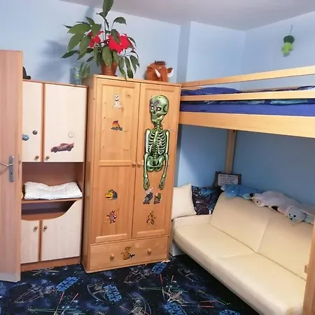 Rodinny Puldomek S Vybavenim A Bazenem Holiday home