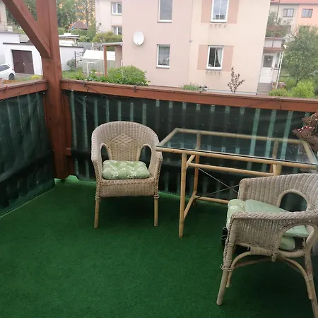 Rodinny Puldomek S Vybavenim A Bazenem *