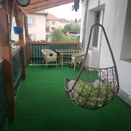 Vakantiehuis Rodinny Puldomek S Vybavenim A Bazenem