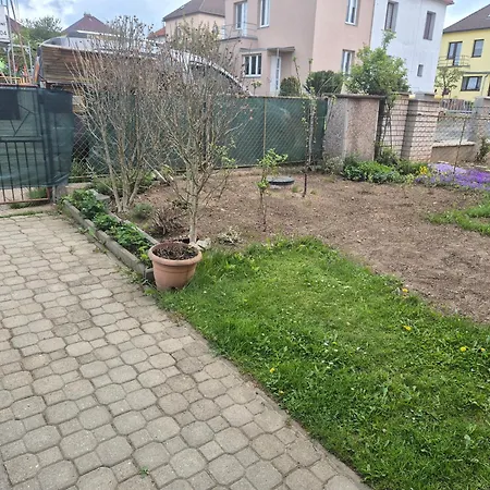 Rodinny Puldomek S Vybavenim A Bazenem