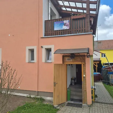 Rodinny Puldomek S Vybavenim A Bazenem Vakantiehuis