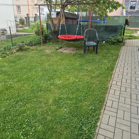 Rodinny Puldomek S Vybavenim A Bazenem Holiday home