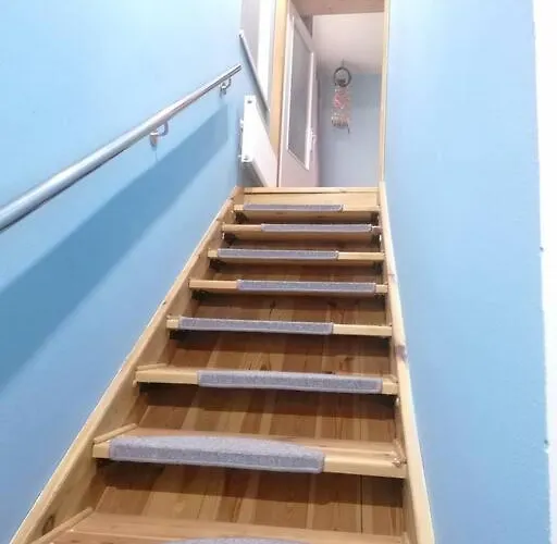 Rodinny Puldomek S Vybavenim A Bazenem *